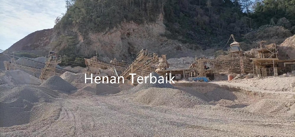 Configuration of 250TPH River Stone Crushing Plant in Kendari ,Indonesia